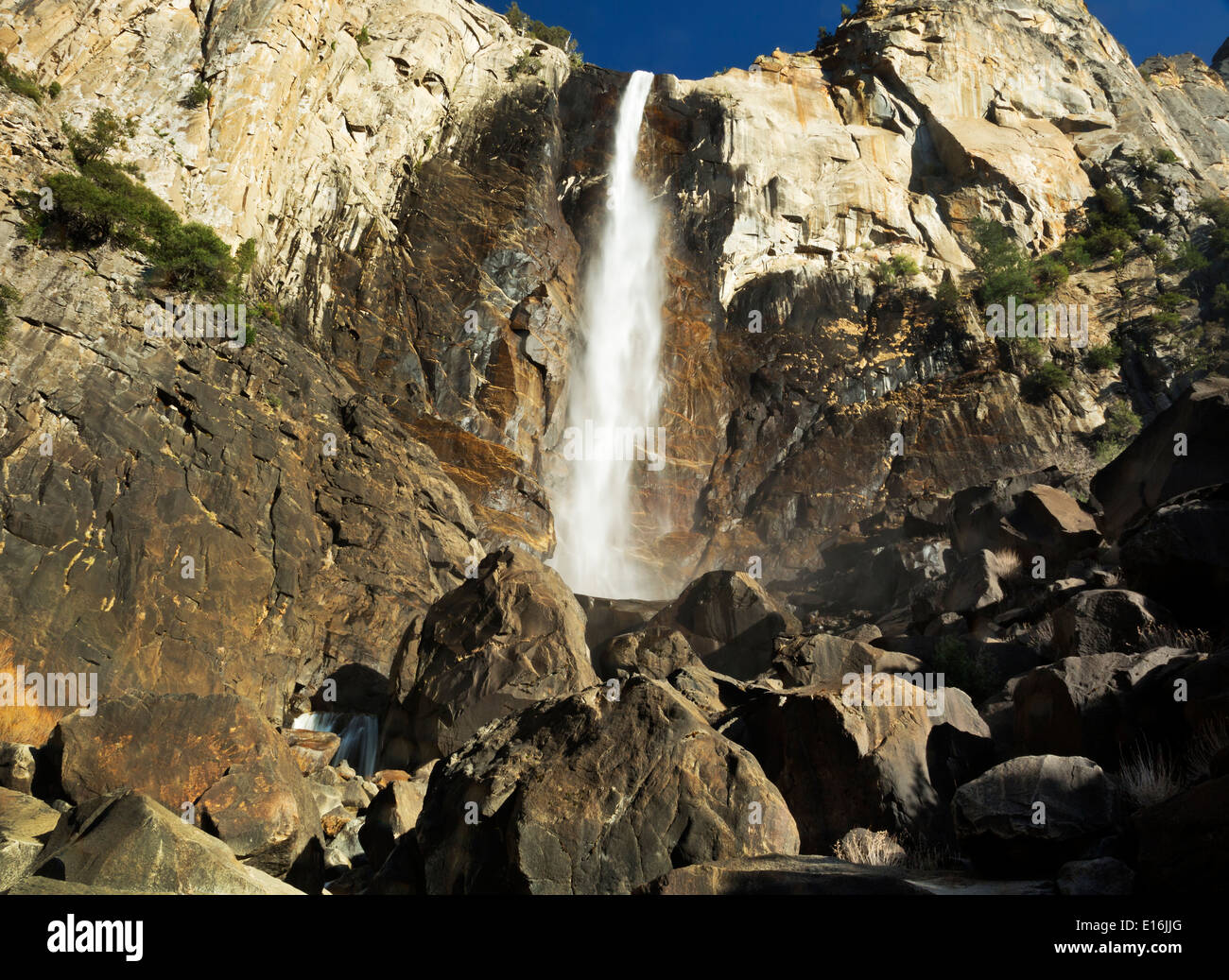 Californie - Bridalveil Fall dans la vallée de Yosemite area de Yosemite National Park. Banque D'Images