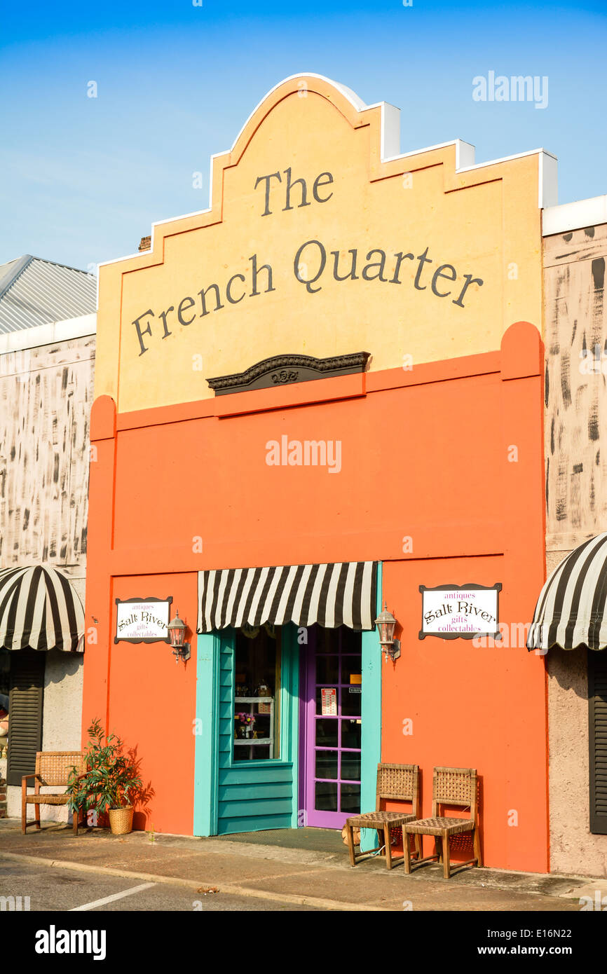 Charmant, coloré et historiquement importants édifices abritent aujourd'hui l'immobilier et mobilier entreprises dans St Mary's, GA Banque D'Images