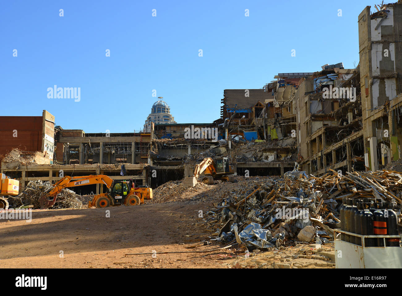 Démolition de bâtiment en CBD, Sandton, Johannesburg, Gauteng Province, République d'Afrique du Sud Banque D'Images
