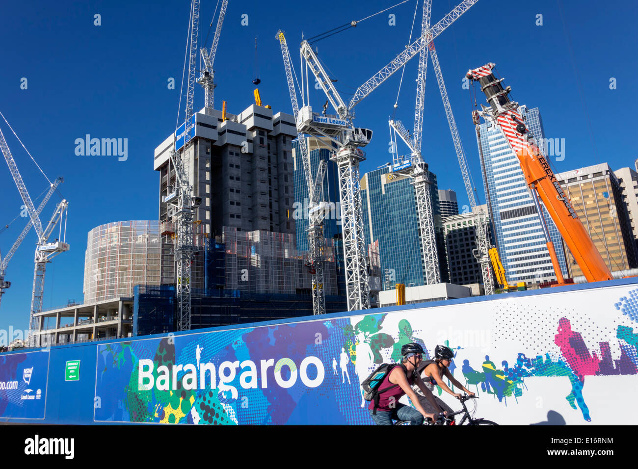 Sydney Australie,Darling Harbour,port,Barangaroo,nouveau,en,construction,site,grues,gratte-ciel,horizon de la ville,AU140311109 Banque D'Images