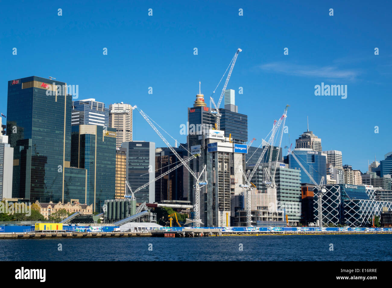 Sydney Australie,Darling Harbour,port,Barangaroo,nouveau,en,construction,site,grues,gratte-ciel,horizon de la ville,AU140311114 Banque D'Images
