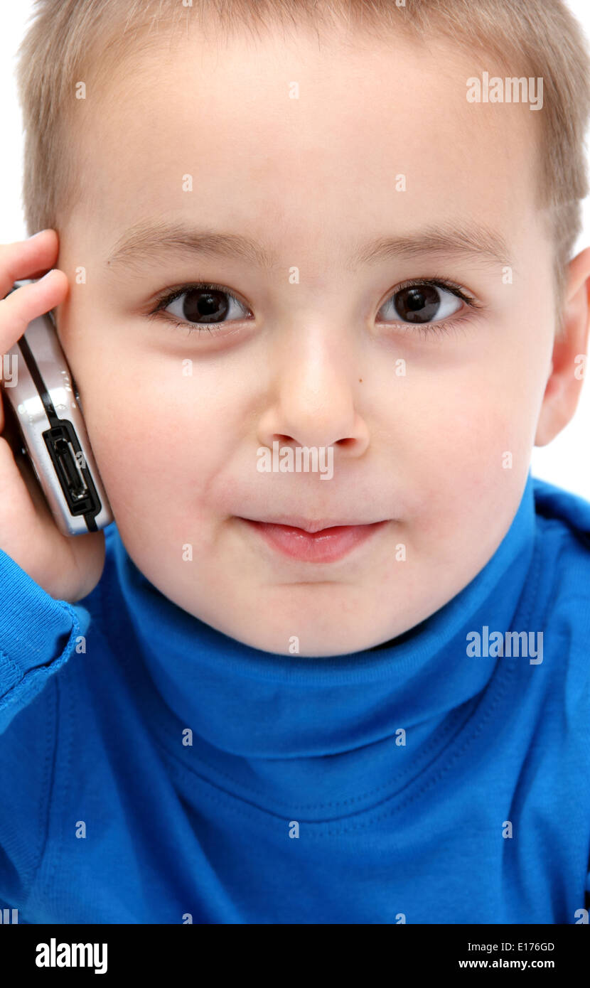 Enfant avec cell phone Banque D'Images