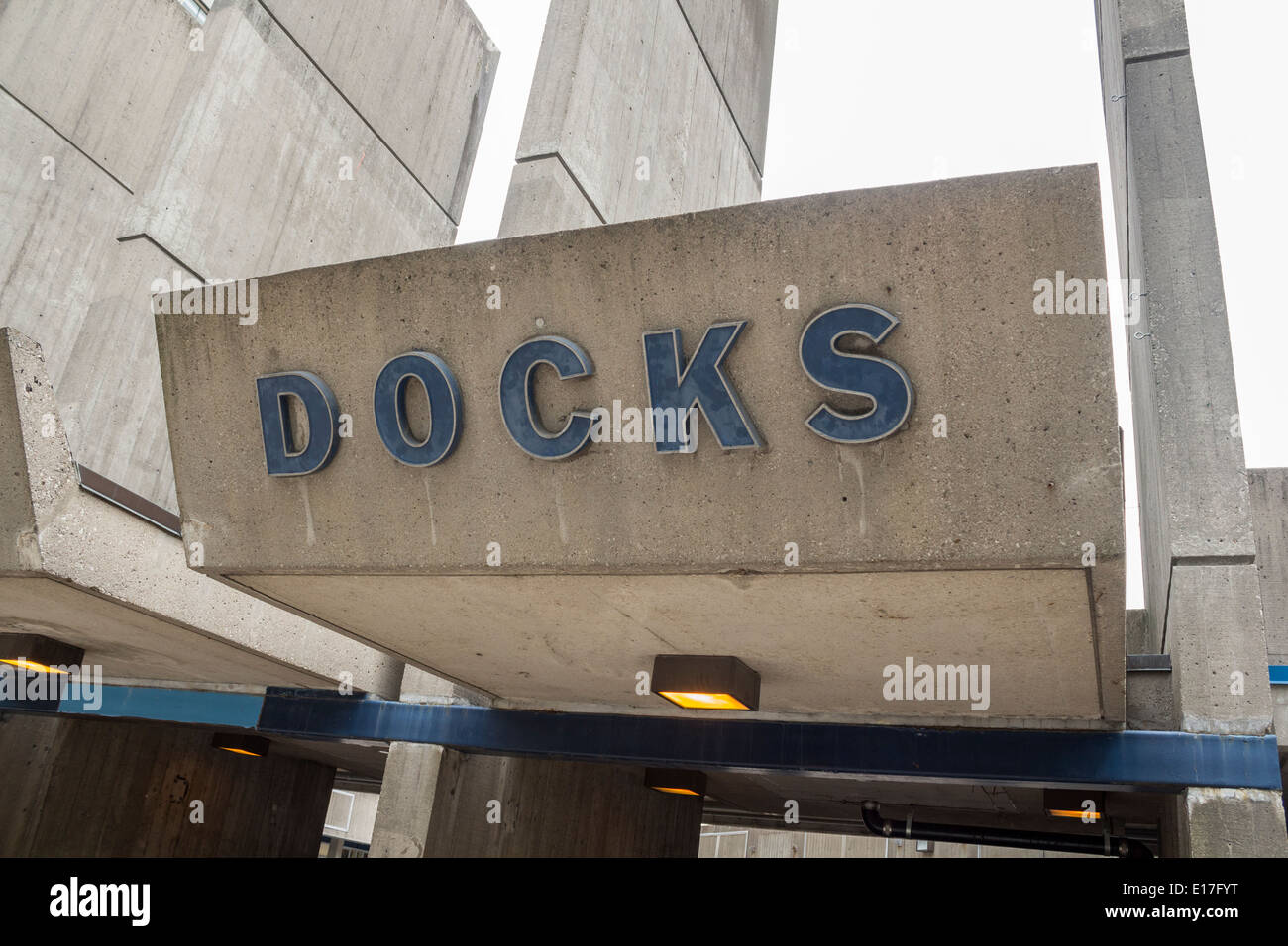 Docks signe au Quais de Jack Layton à Toronto sur le lac Ontario. Banque D'Images