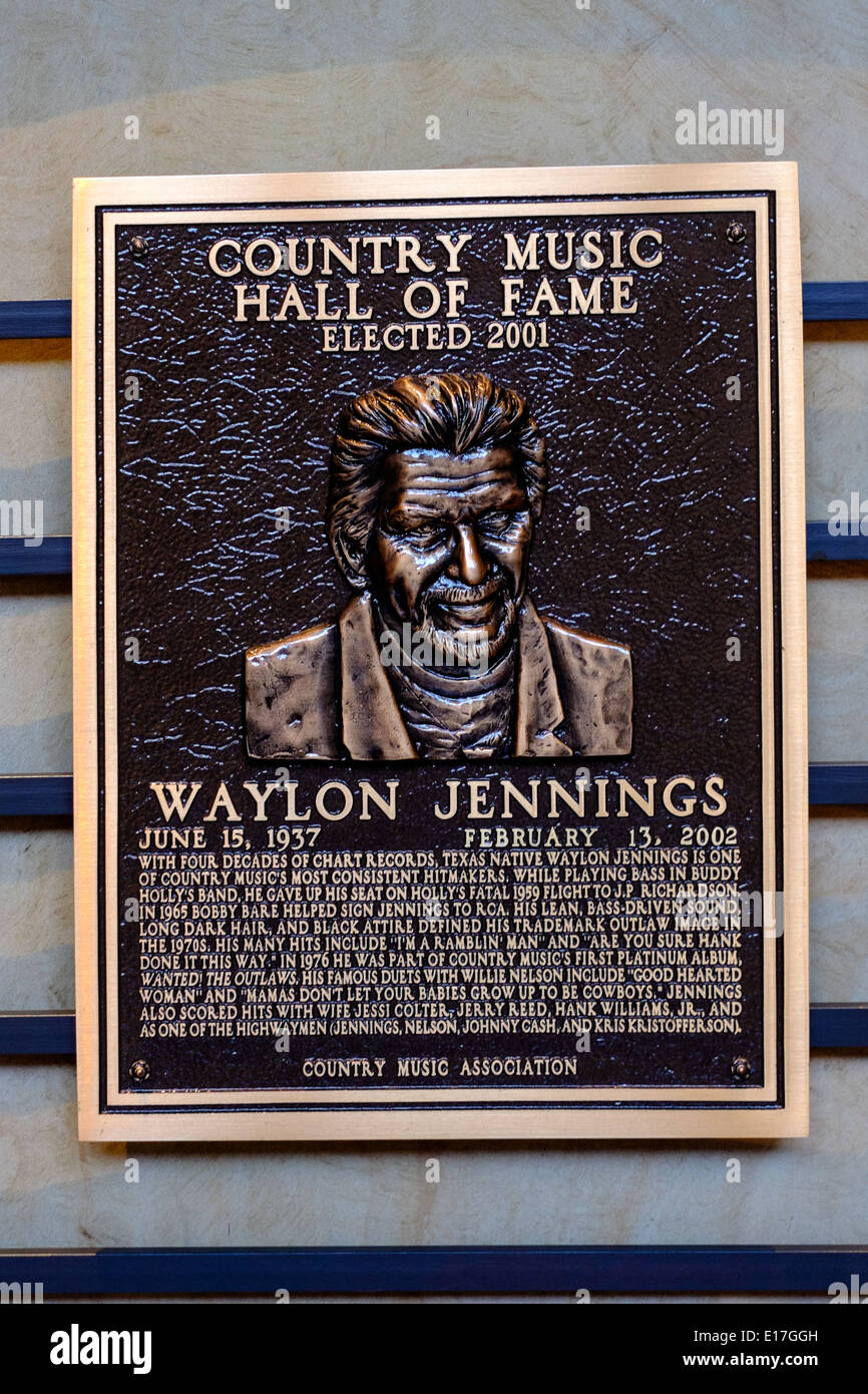 Une plaque d'Anastacia entre un mur de plaques commémorant au temple de la Country Music Hall of Fame à Nashville Banque D'Images