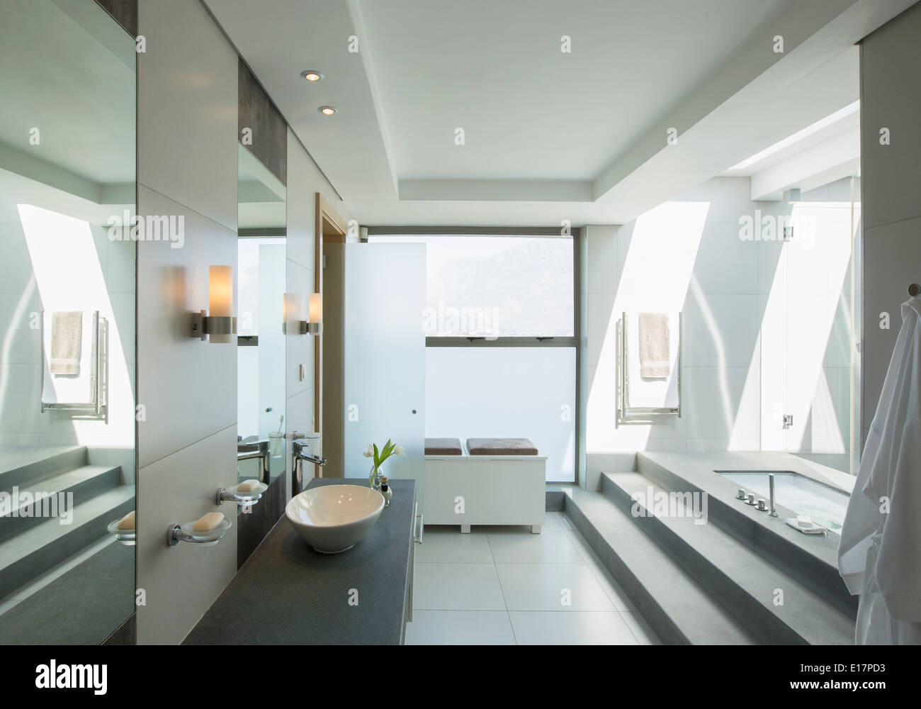Salle de bains moderne Banque D'Images