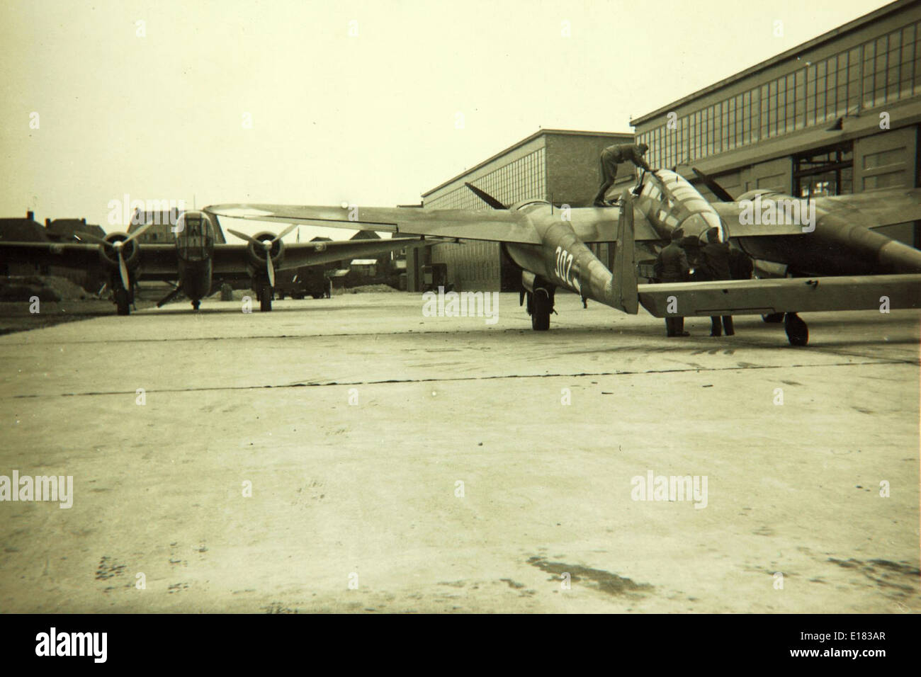 Le Fokker G.1 était un avion de chasse bimoteur néerlandais utilisé pendant la seconde Guerre mondiale. Il était conçu pour intercepter les bombardiers ennemis et était connu pour sa puissance de feu élevée et sa vitesse élevée lors des missions de combat. Banque D'Images