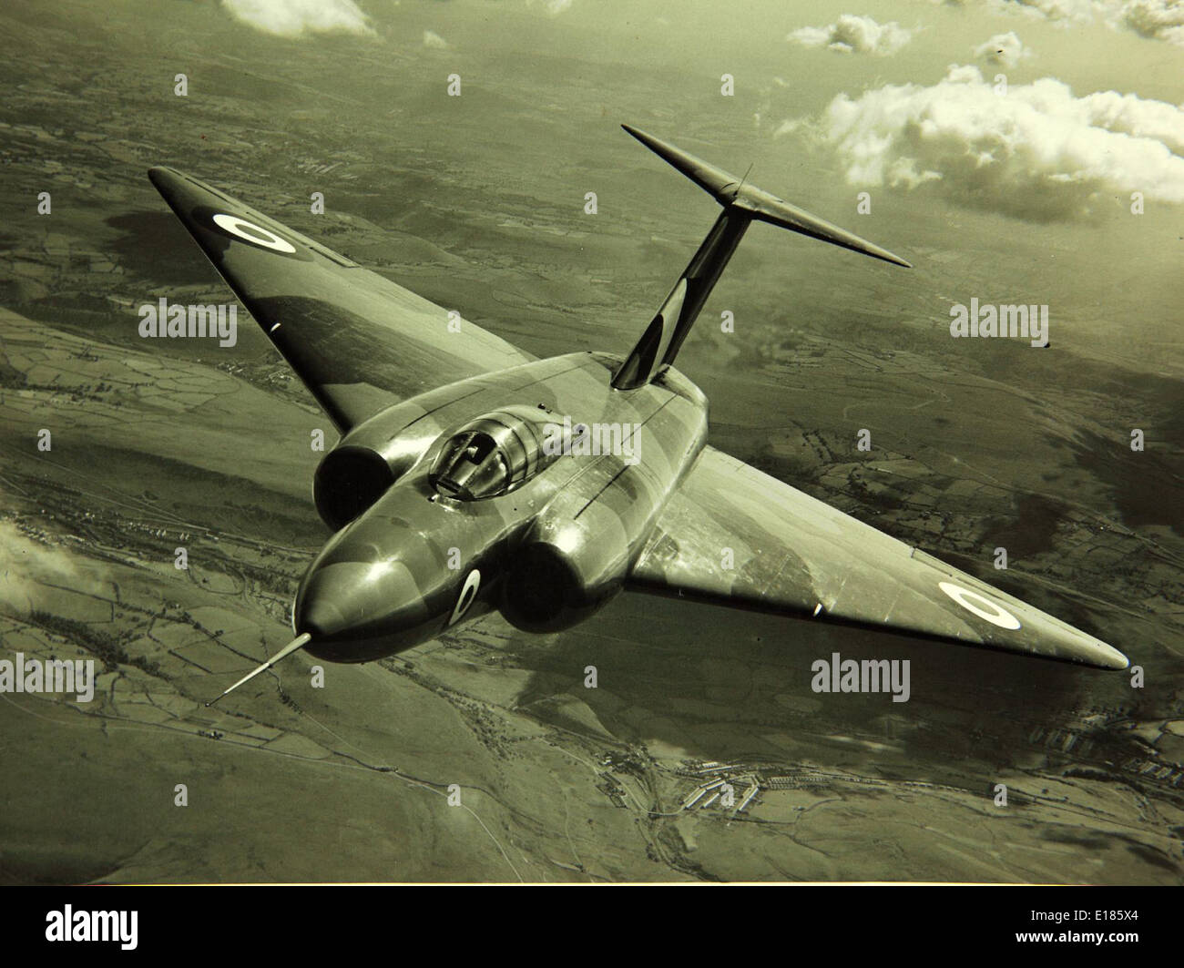 Le Gloster GA-5 Javelin était un chasseur monoplace britannique développé dans les années 1950 Cette image met en évidence la conception de l’avion et son rôle dans l’aviation militaire de l’après-seconde Guerre mondiale. Banque D'Images