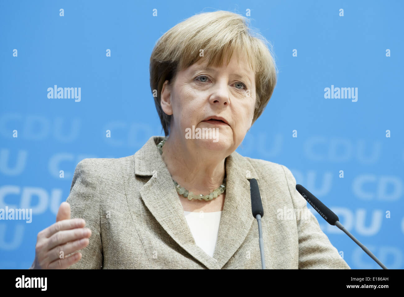 Berlin, Allemagne. 26 mai, 2014. Conférence de presse conjointe après les élections au Parlement européen avec le président de la CDU et la Chancelière allemande, Angela Merkel, et le premier candidat de la CDU à l'élection du Parlement européen, David McAllister réalisée au siège de la CDU sur Mai 26th, 2014 à Berlin, Allemagne./Photo : Angela Merkel, chancelier allemand Crédit : Reynaldo Paganelli/NurPhoto ZUMAPRESS.com/Alamy/Live News Banque D'Images