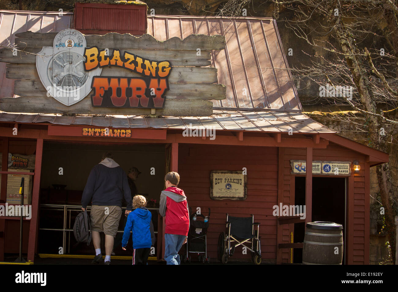 Blazing Fury coaster est représentée dans le parc à thème Dollywood Pigeon Forge, Tennessee Banque D'Images