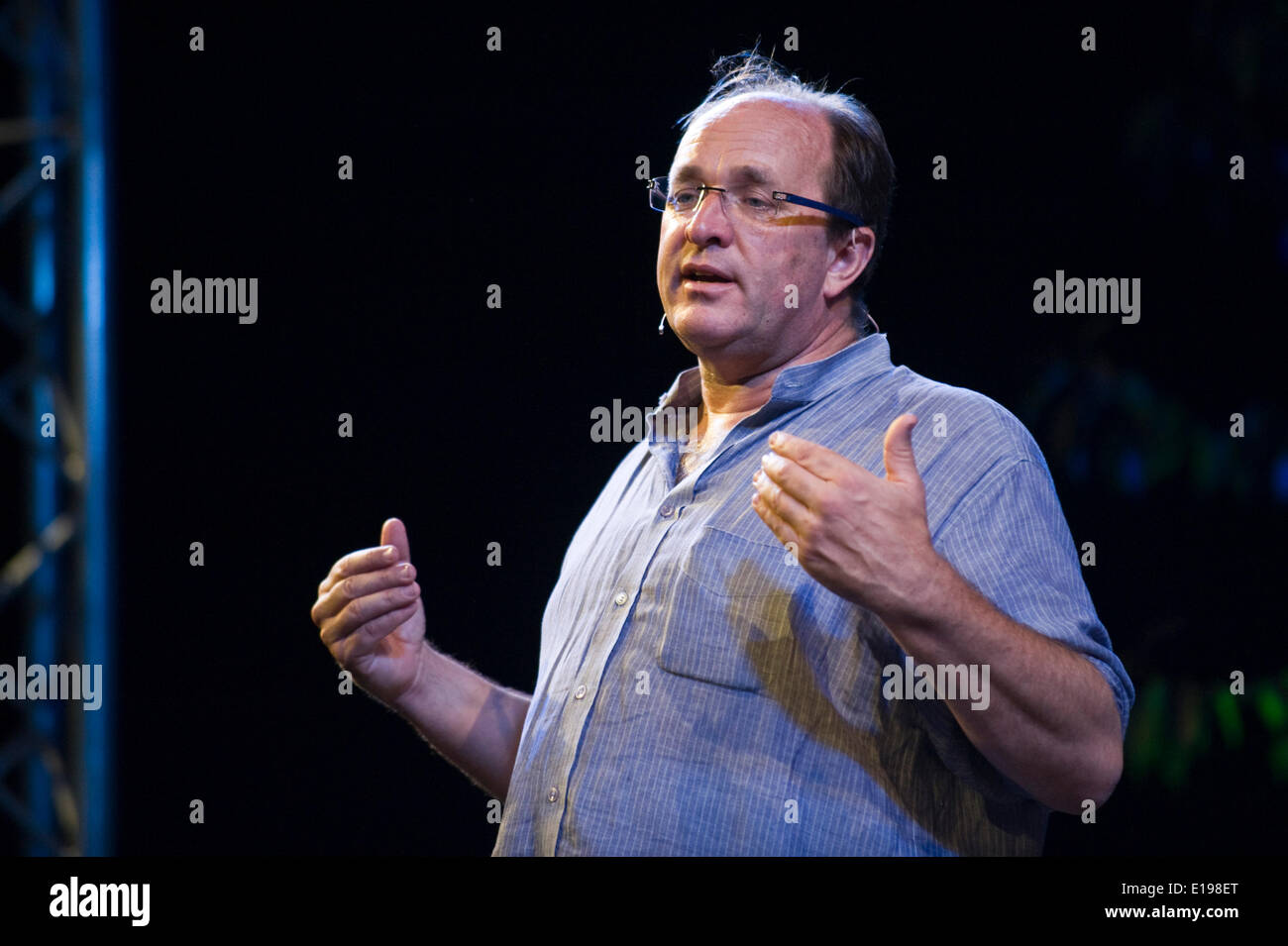 Hay-on-Wye au Pays de Galles UK Mardi 27 Mai 2014 William Dalrymple parlant de 'Princes & peintres à Delhi moghole, 1707-1857' le jour 6 de Hay Festival 2014 Hay-on-Wye Powys Pays de Galles UK Crédit : Jeff Morgan/Alamy Live News Banque D'Images