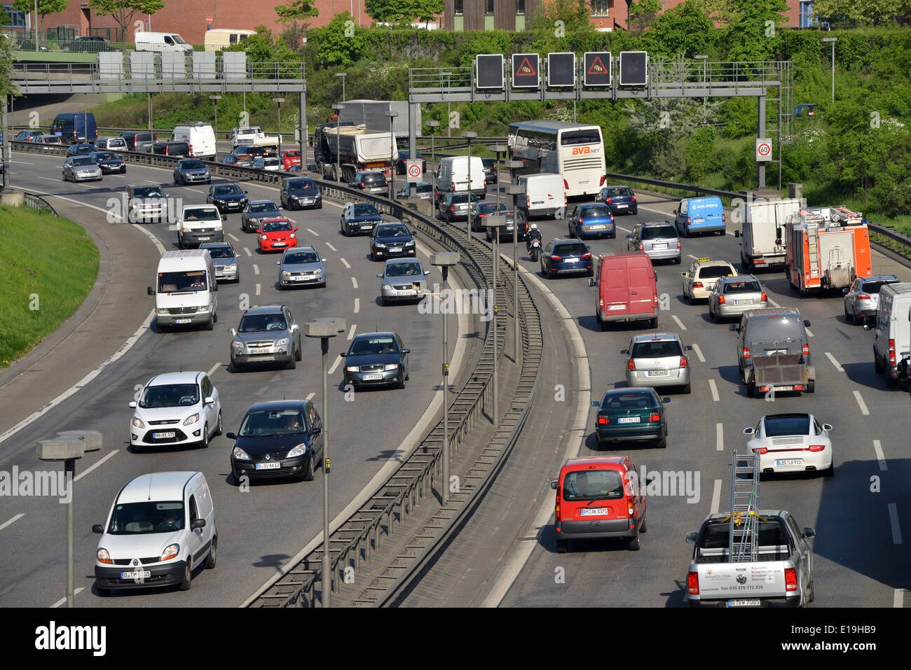 Un 100, Berlin, Deutschland Stadtautobahn Banque D'Images