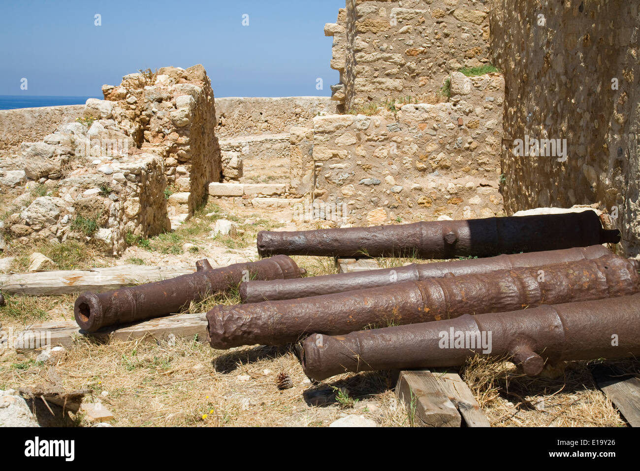En dehors des conseillers les canons en résidence fortetza, Rethymnon, Crète. Banque D'Images