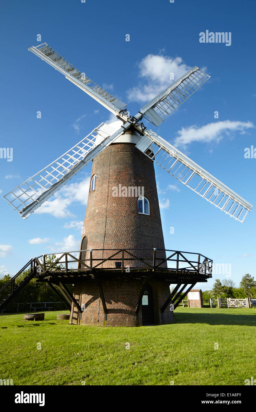 Un moulin à vent en activité à Wilton Wiltshire Banque D'Images