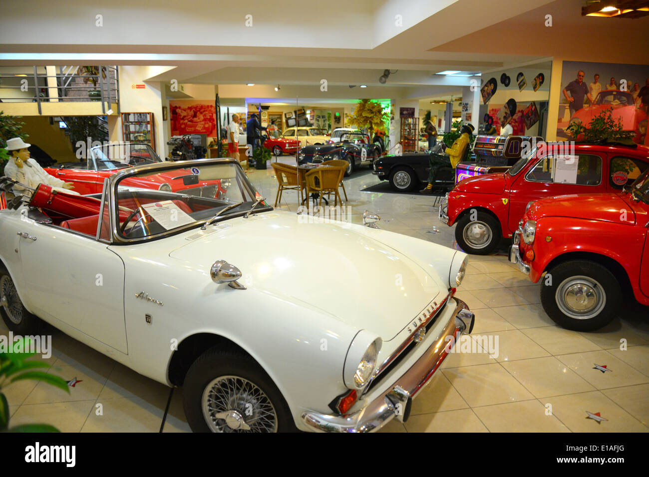 Sunbeam Alpine, voiture Malte Classic Car Museum, Qawra, Saint Paul's Bay (San Pawl il-baħar), District Nord, République de Malte Banque D'Images