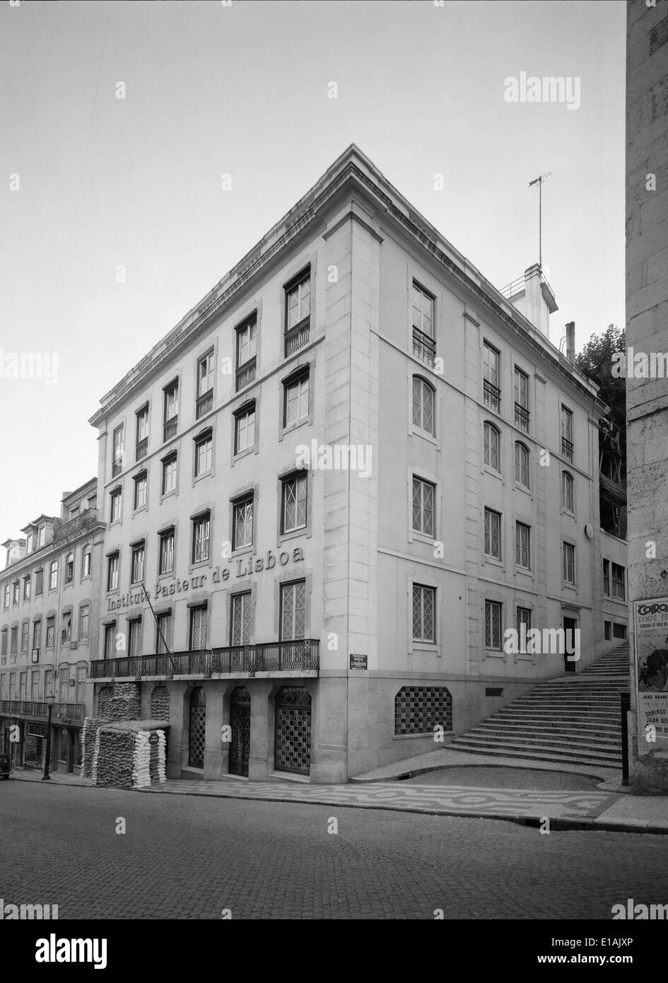 L’Instituto Pasteur de Lisbonne, Portugal, est un institut de recherche dédié à l’étude de la microbiologie et de la prévention des maladies. Elle joue un rôle clé dans les progrès scientifiques. Banque D'Images