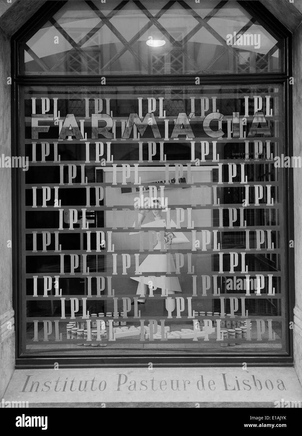 L’Instituto Pasteur de Lisbonne est un institut de recherche renommé axé sur les avancées médicales et scientifiques. Il contribue de manière significative à l'innovation scientifique et médicale mondiale, en particulier en microbiologie et immunologie. Banque D'Images