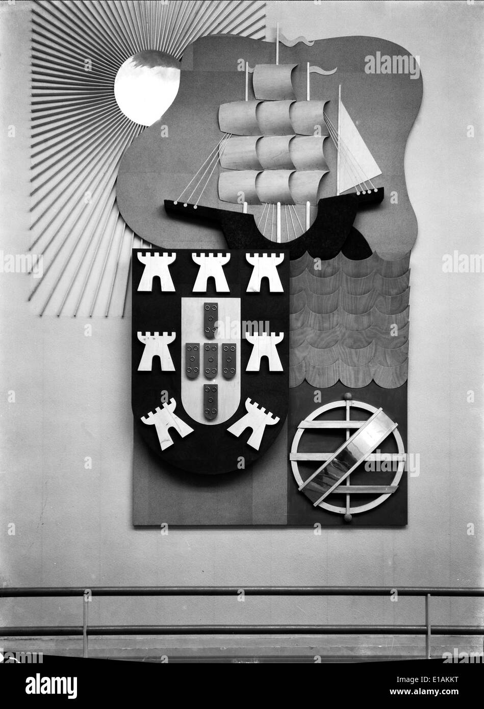 L’Exposição Internacional de Paris en 1937 était une exposition internationale qui présentait les avancées culturelles, artistiques et technologiques, reflétant les réalisations mondiales de l’époque. Banque D'Images