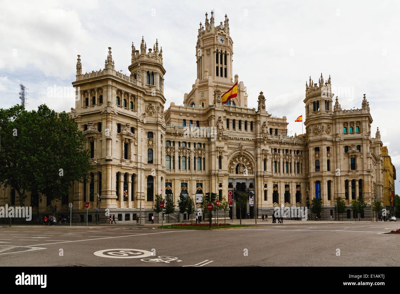 Vue de la Cibeles Palace (actuelle Mairie de Madrid), la Plaza de Cibeles, Madrid Espagne Banque D'Images