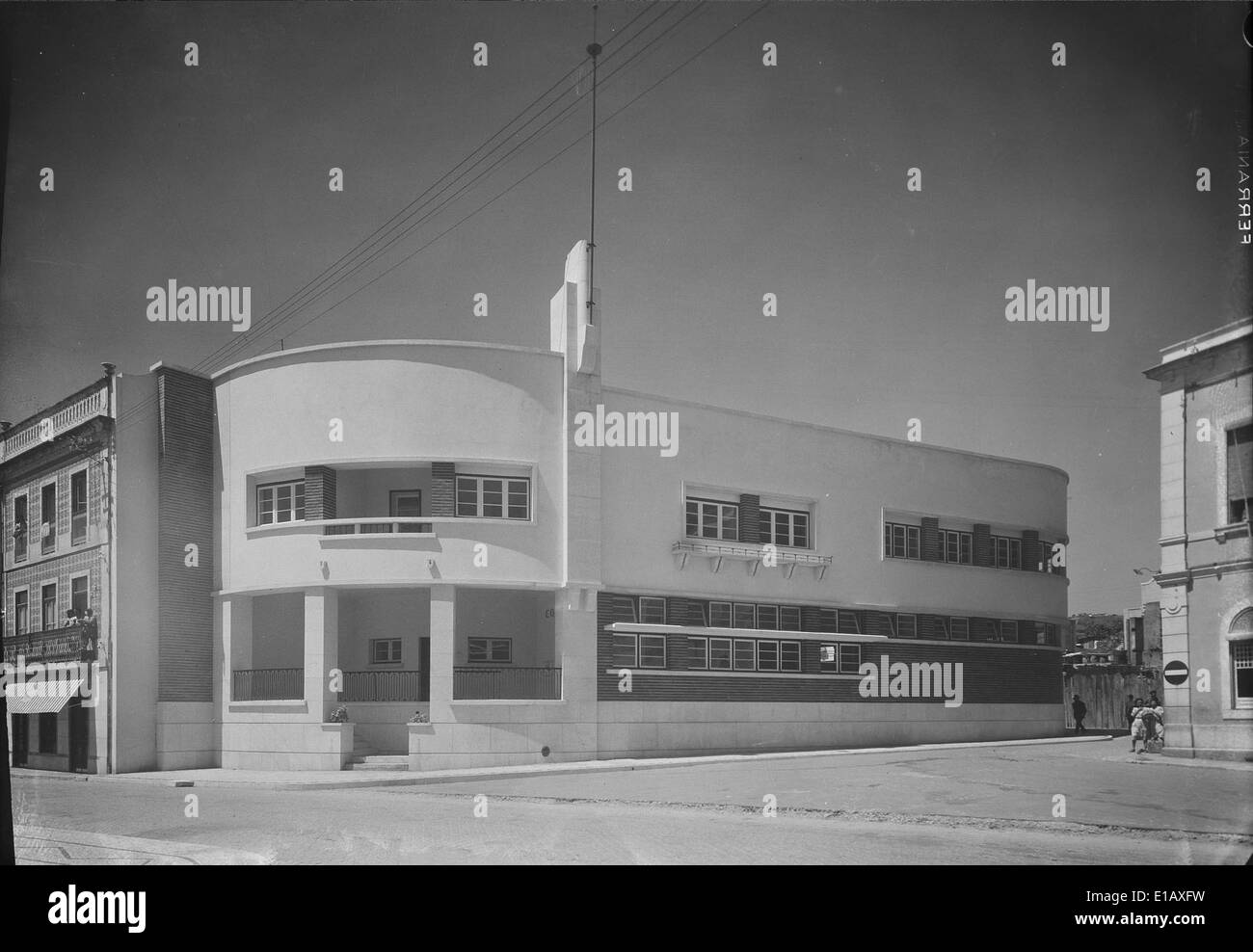 Estação dos Correios de Vila Franca de Xira est un bâtiment postal important de la région, représentant l’histoire des télécommunications du Portugal. Il joue un rôle important dans l'infrastructure locale et le réseau de communication. Banque D'Images