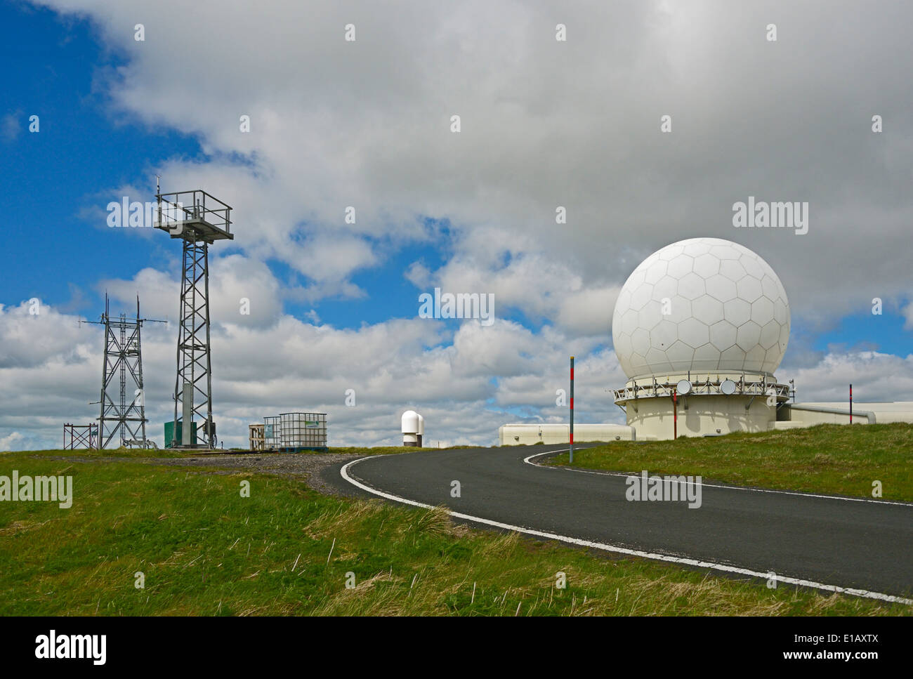 National Air Traffic Services station de radar. Great Dun Fell, Cumbria, Angleterre, Royaume-Uni, Europe. Banque D'Images