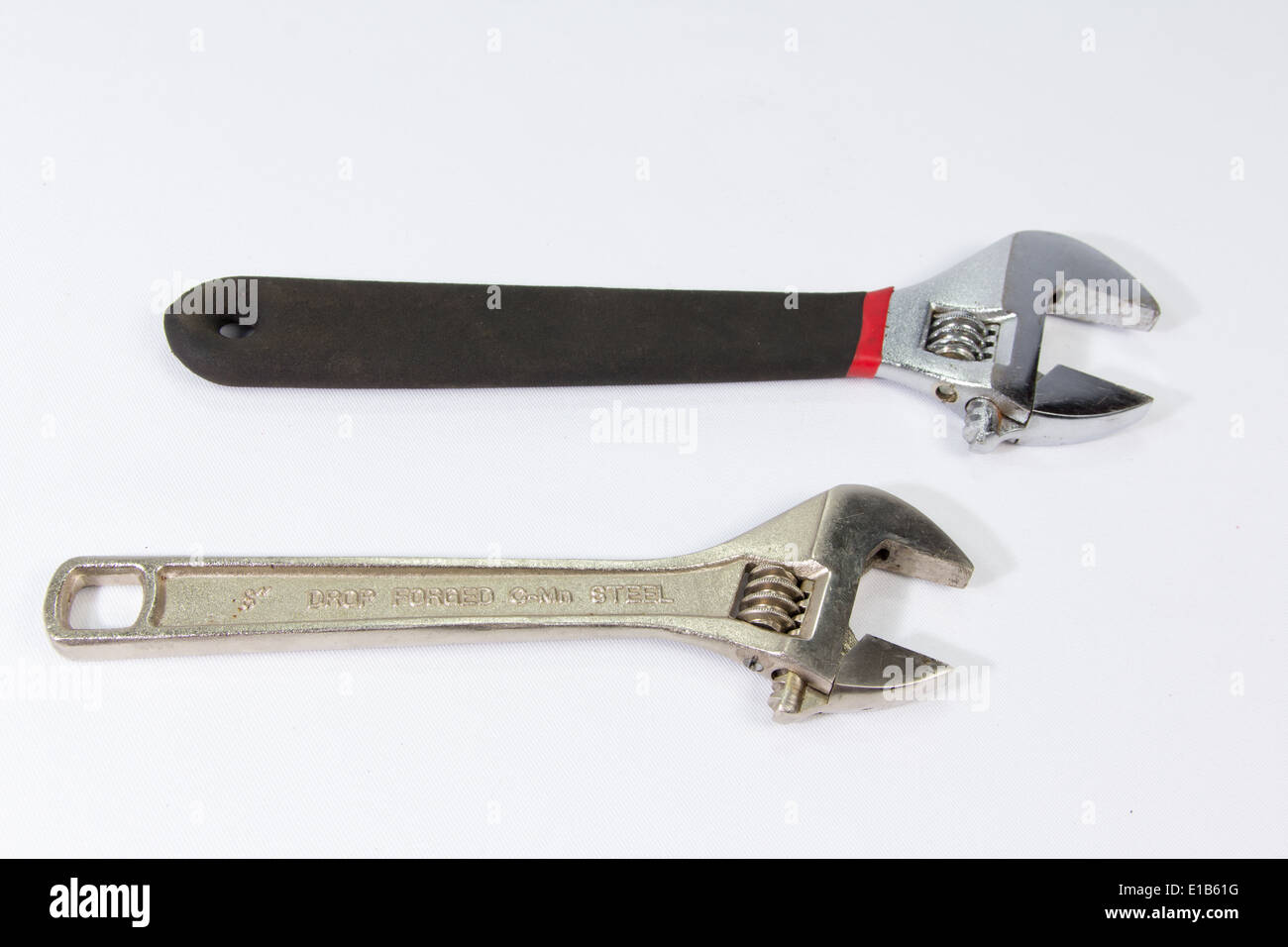 Clé ajustable isolated on white Banque D'Images