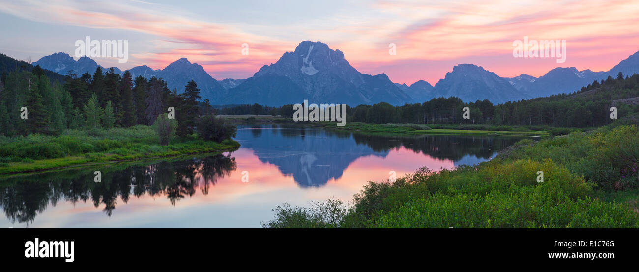 Le Grand Teton au coucher du soleil prises sur Oxbow Bend à Grand Teton National Park dans le nord-ouest du Wyoming. Banque D'Images