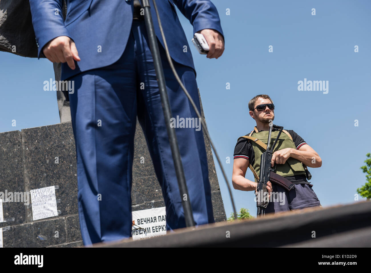 L'auto-proclamé Président du Soviet suprême de la République populaire de Donetsk Denis Pushilin au cours de rassemblement le 18 mai 2014, Donetsk Banque D'Images