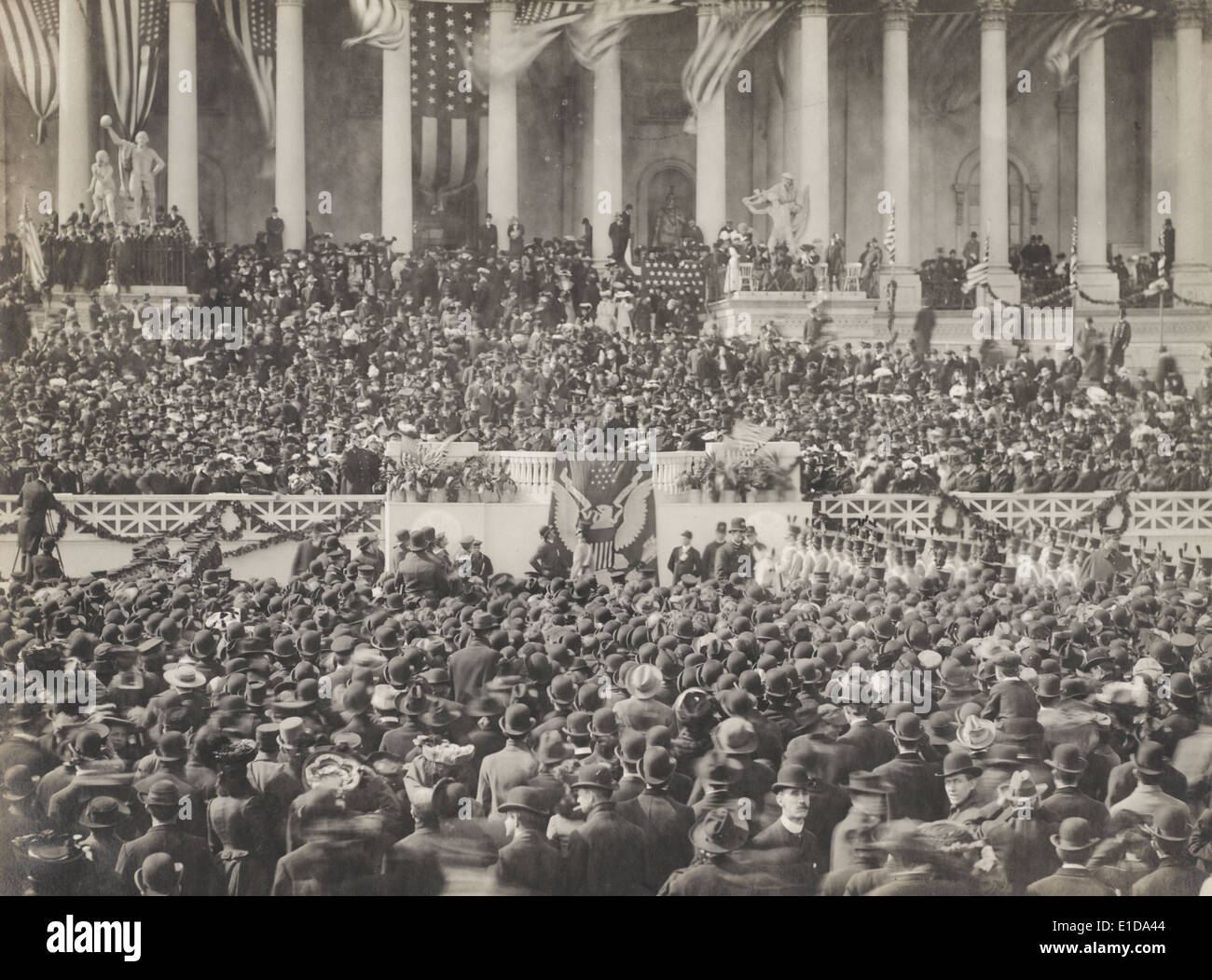 La foule à l'investiture du président Theodore Roosevelt à la capitale américaine, Mars 1905 Banque D'Images