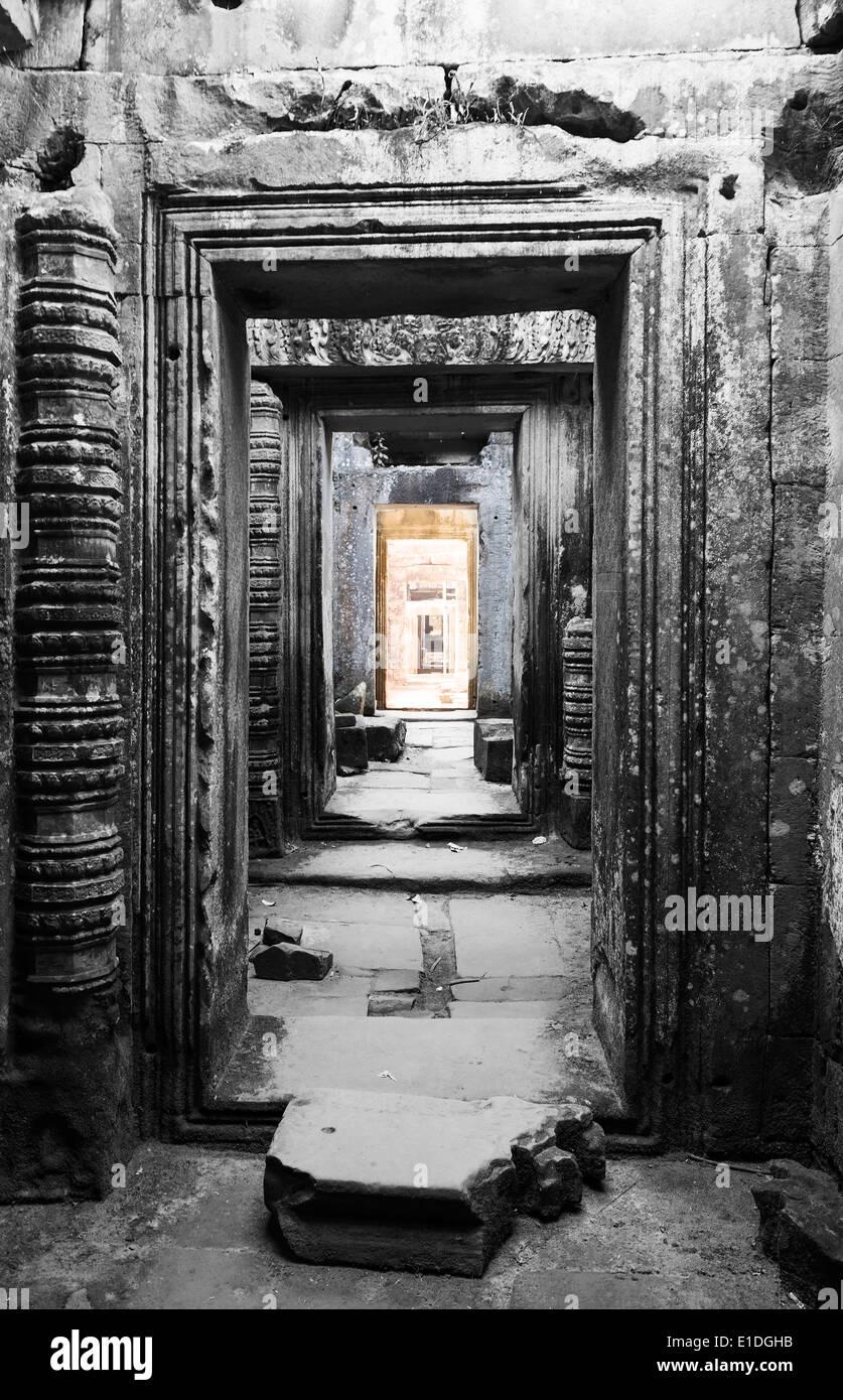 Couloir sans fin dans le Preah Khan Temple, Angkor, Cambodge Banque D'Images