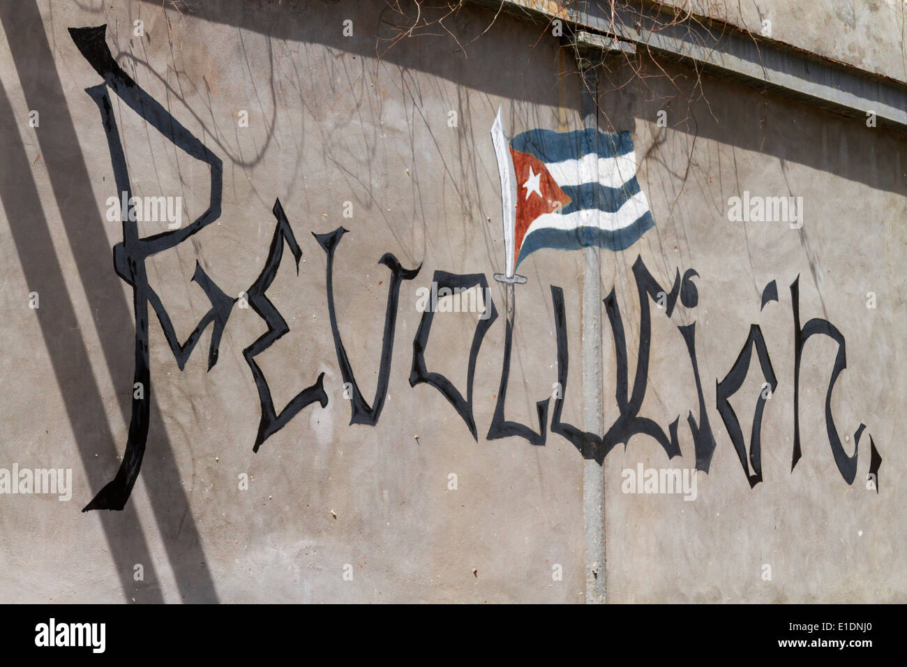 La propagande Revolucion grafitti avec drapeau cubain sur un mur à La Havane Cuba Banque D'Images
