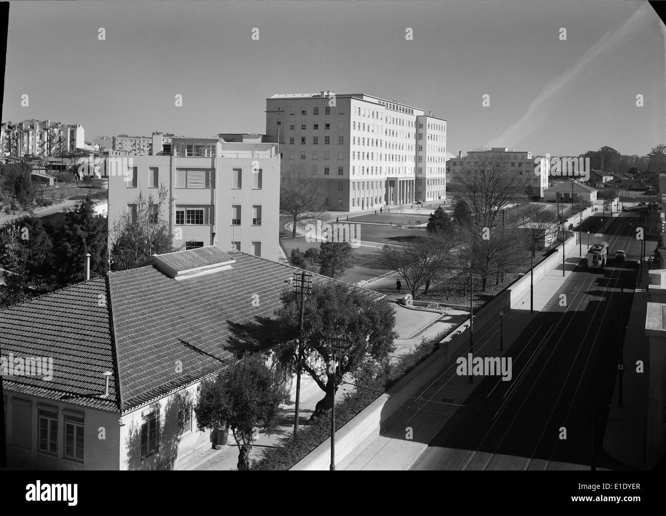 L’Instituto Português de Oncologia (IPO) de Lisbonne, Portugal, est un centre spécialisé dans le traitement du cancer et la recherche. Il fournit des soins complets aux patients atteints de cancer et mène des recherches de pointe en oncologie. Banque D'Images