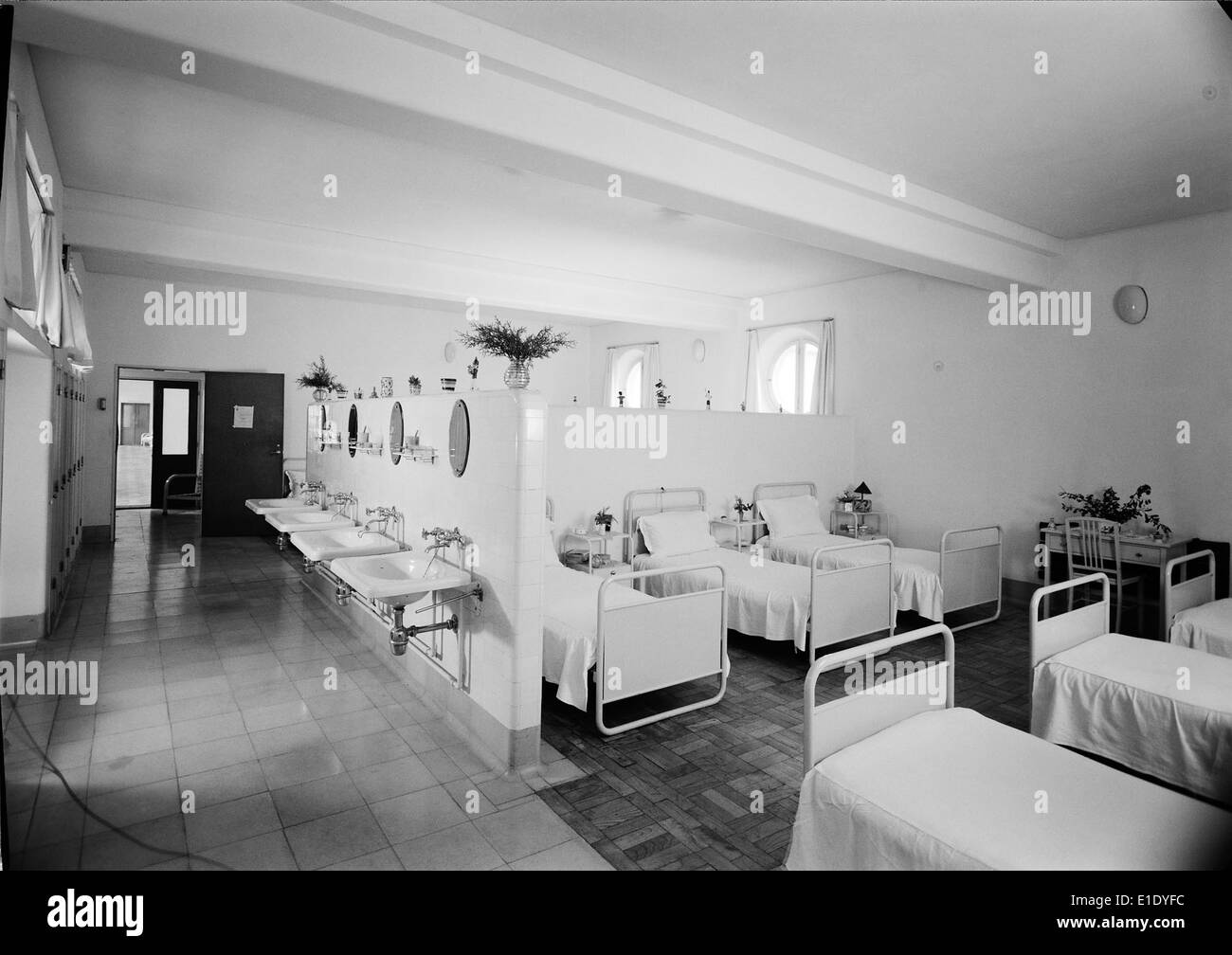 L'Instituto Português de Oncologia (Institut portugais d'oncologie) à Lisbonne est un centre de recherche et de traitement du cancer de premier plan. Il fournit des soins médicaux avancés et contribue de manière significative à la recherche sur le cancer au Portugal. Banque D'Images