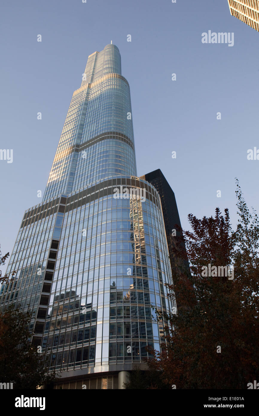 Une vue de l'hôtel Trump International à Chicago, Illinois Banque D'Images