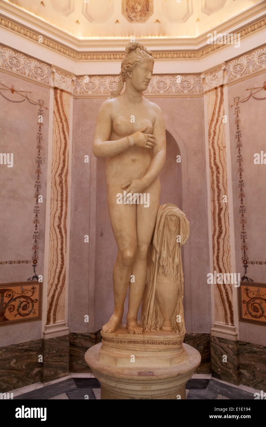Statue de Vénus de Capitoline dans les Musées de Capitoline, en position de Vénus Pudica, Rome Italie Europe Banque D'Images