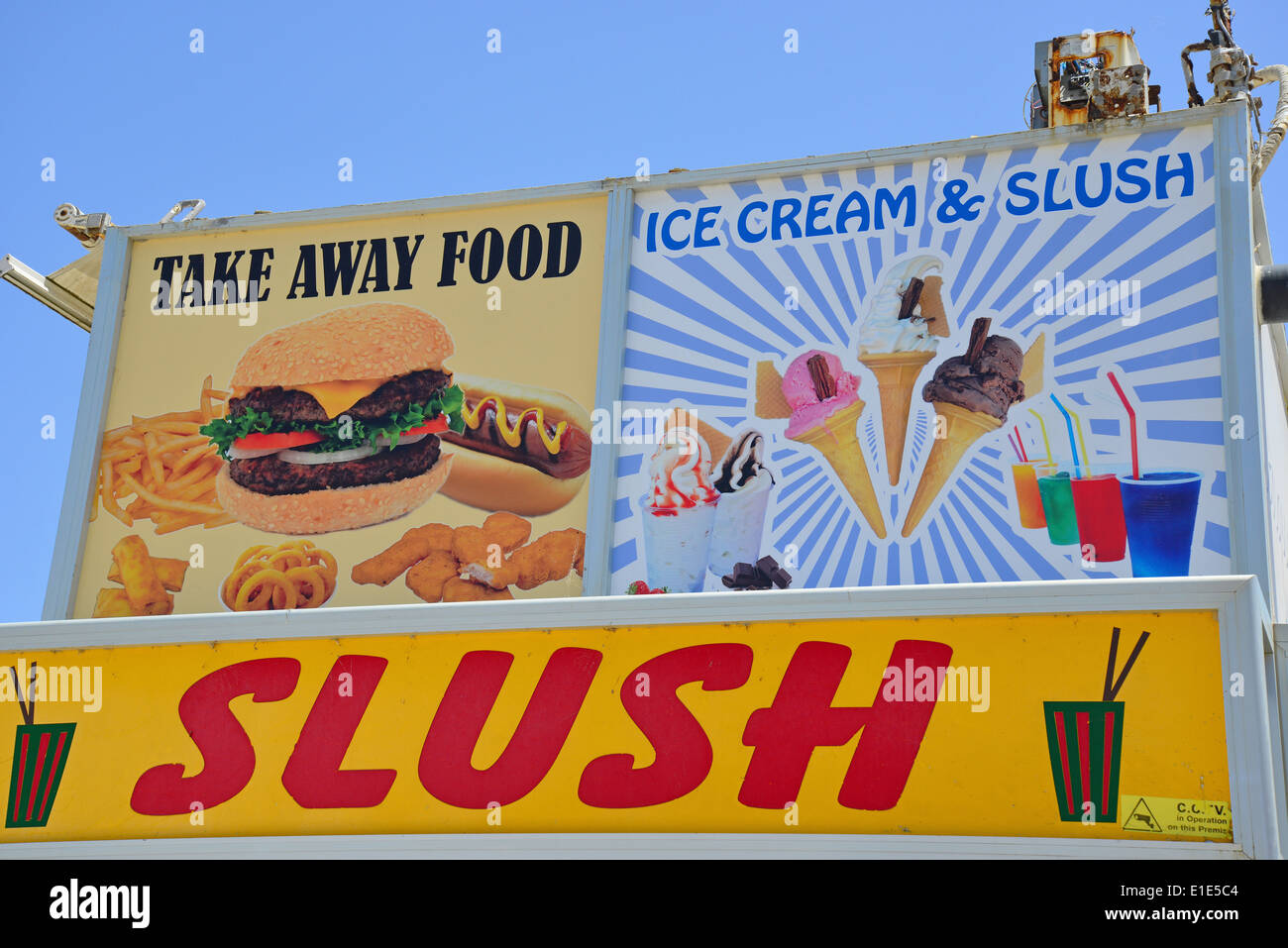 Fast food kiosque de plage, Ghadira Bay, Mellieħa (il-Mellieħa), District Nord, Malte Majjistral Région, République de Malte Banque D'Images