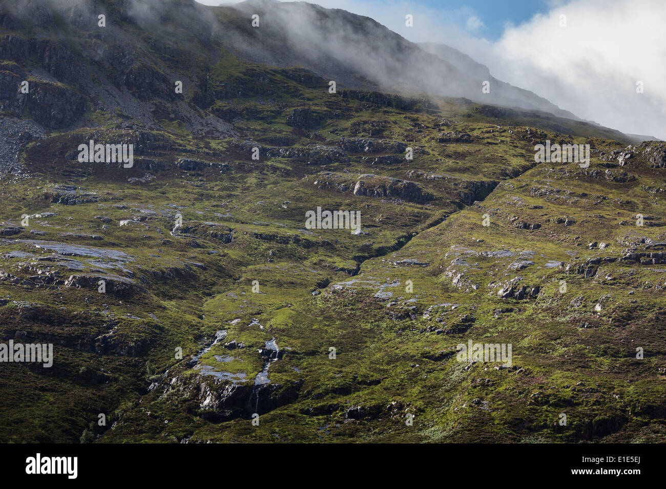Misty Mountain paysage sur l'île de Skye Banque D'Images