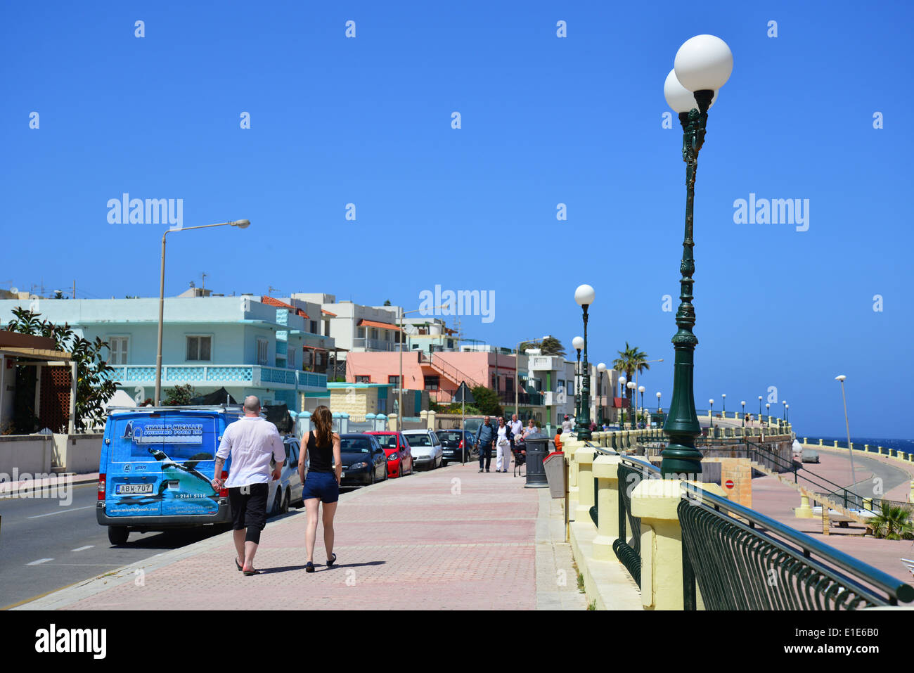 Promenade de la plage, Qawra (Il-Qawra), Saint Paul's Bay (San Pawl il-baħar), District Nord, République de Malte Banque D'Images