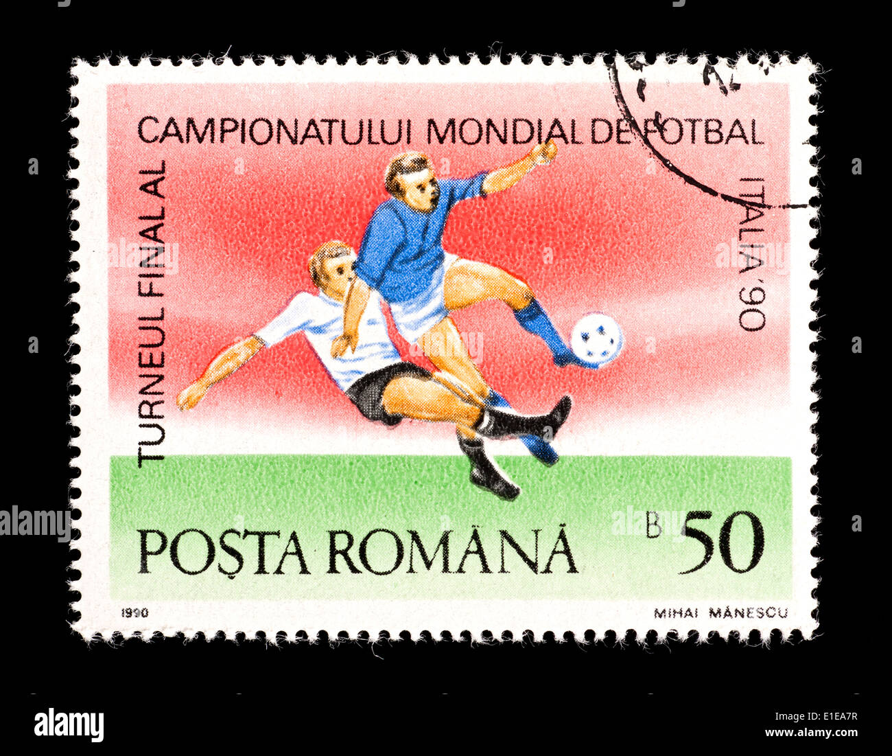 Timbre-poste de Roumanie représentant deux joueurs de football, émis pour la Coupe du Monde 1990 en Italie. Banque D'Images