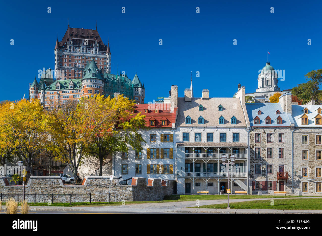 L'Hôtel Fairmont Château Frontenac et les bâtiments historiques de la Basse-ville, dans le Vieux Québec, ville de Québec, Québec, Canada. Banque D'Images
