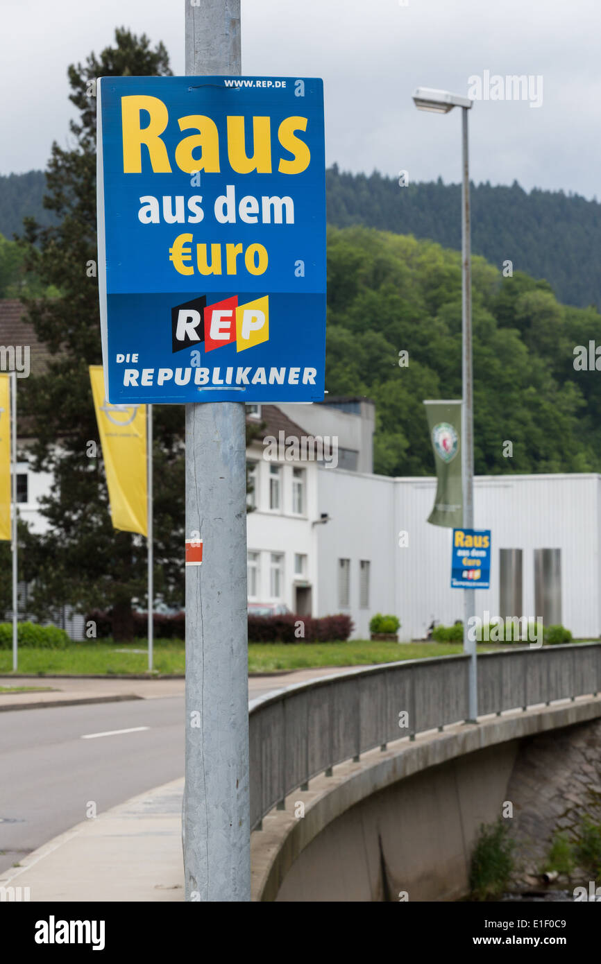 Die Republikaner une plaque pour les élections européennes de 2014 engage l'Allemagne à sortir de la zone euro (Raus aus dem Euro) Banque D'Images