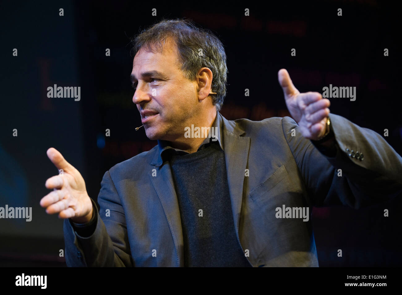 Anthony Horowitz pour l'auteur, romancier et scénariste de parler de son travail à Hay Festival 2014 ©Jeff Morgan Banque D'Images