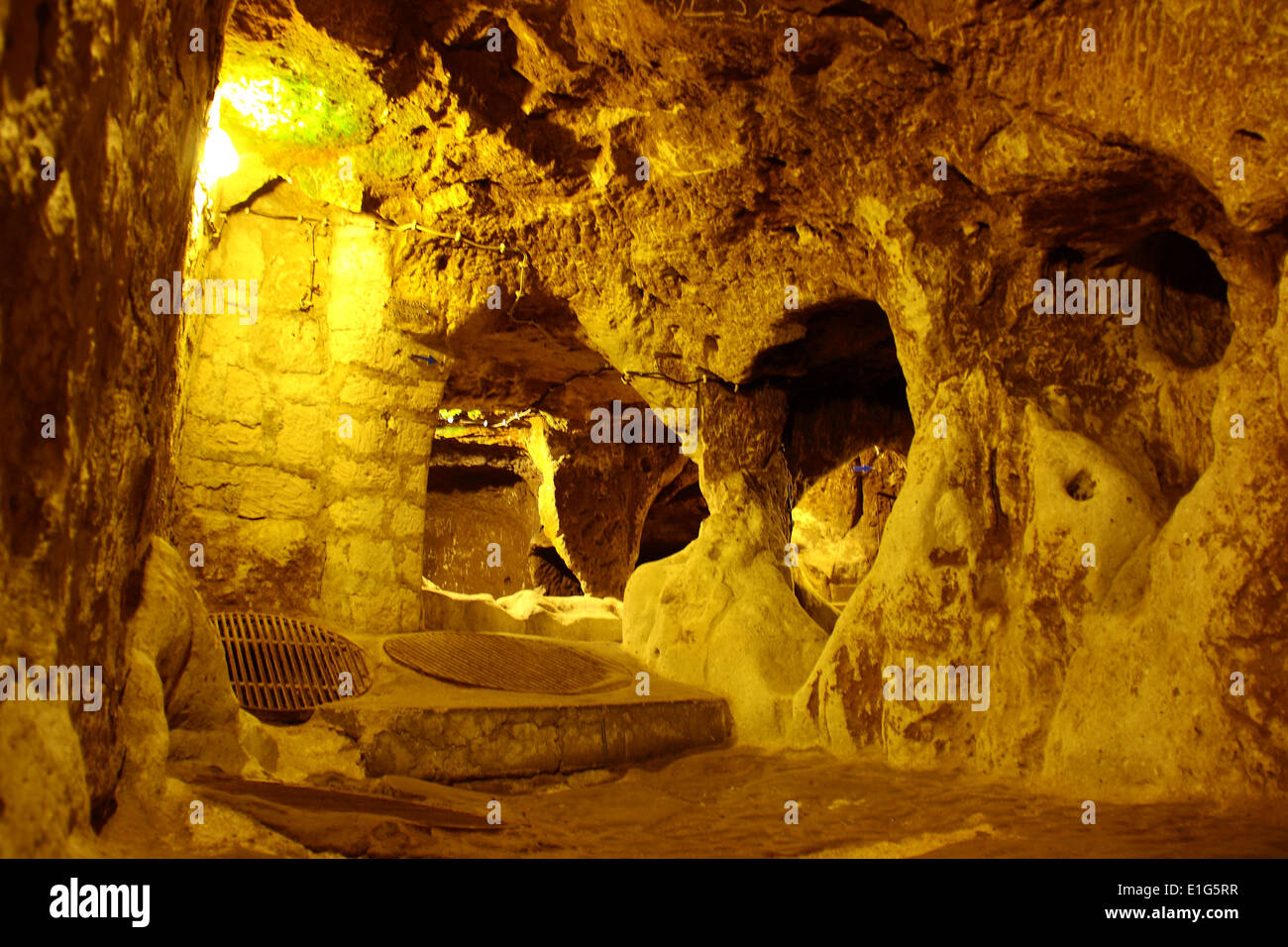 Vue de la ville souterraine de Derinkuyu Banque D'Images