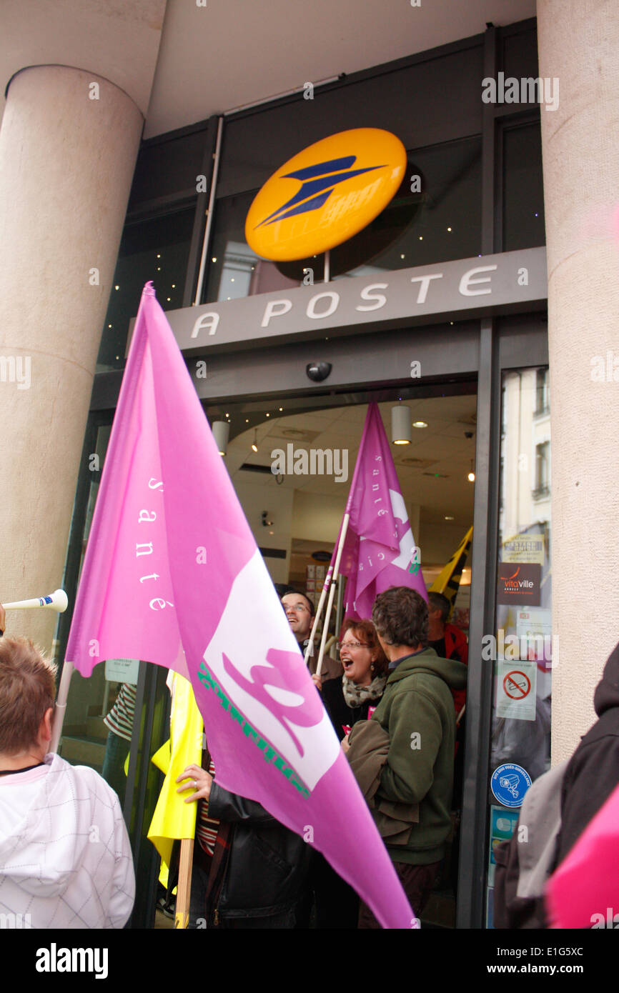 Manifestation contre la réforme, pour le retrait des pensions des retraités, Annecy, Haute Savoie, Rhone Alpes, France. Banque D'Images