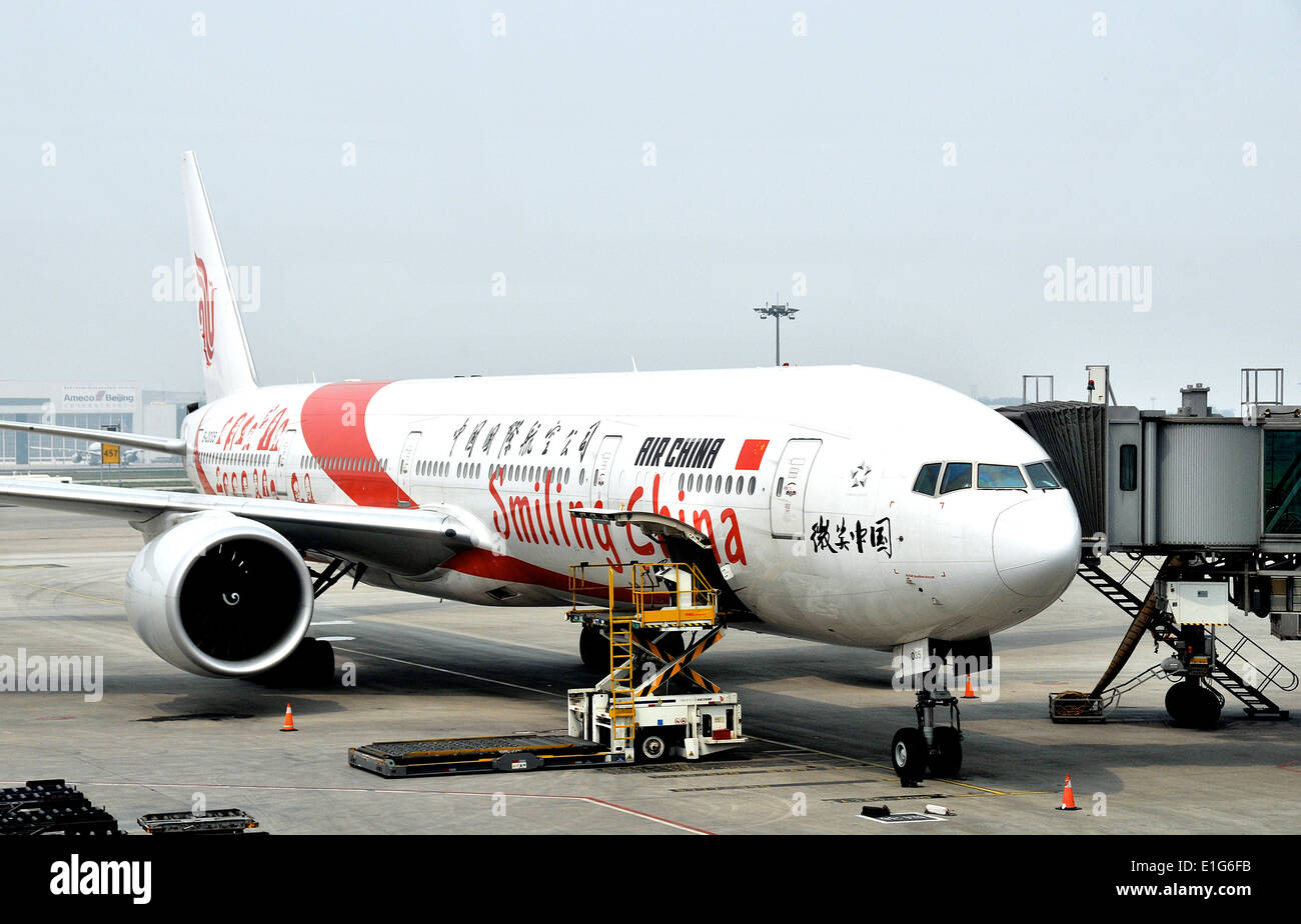 Boeing 777 d'Air China l'aéroport international de Beijing Banque D'Images