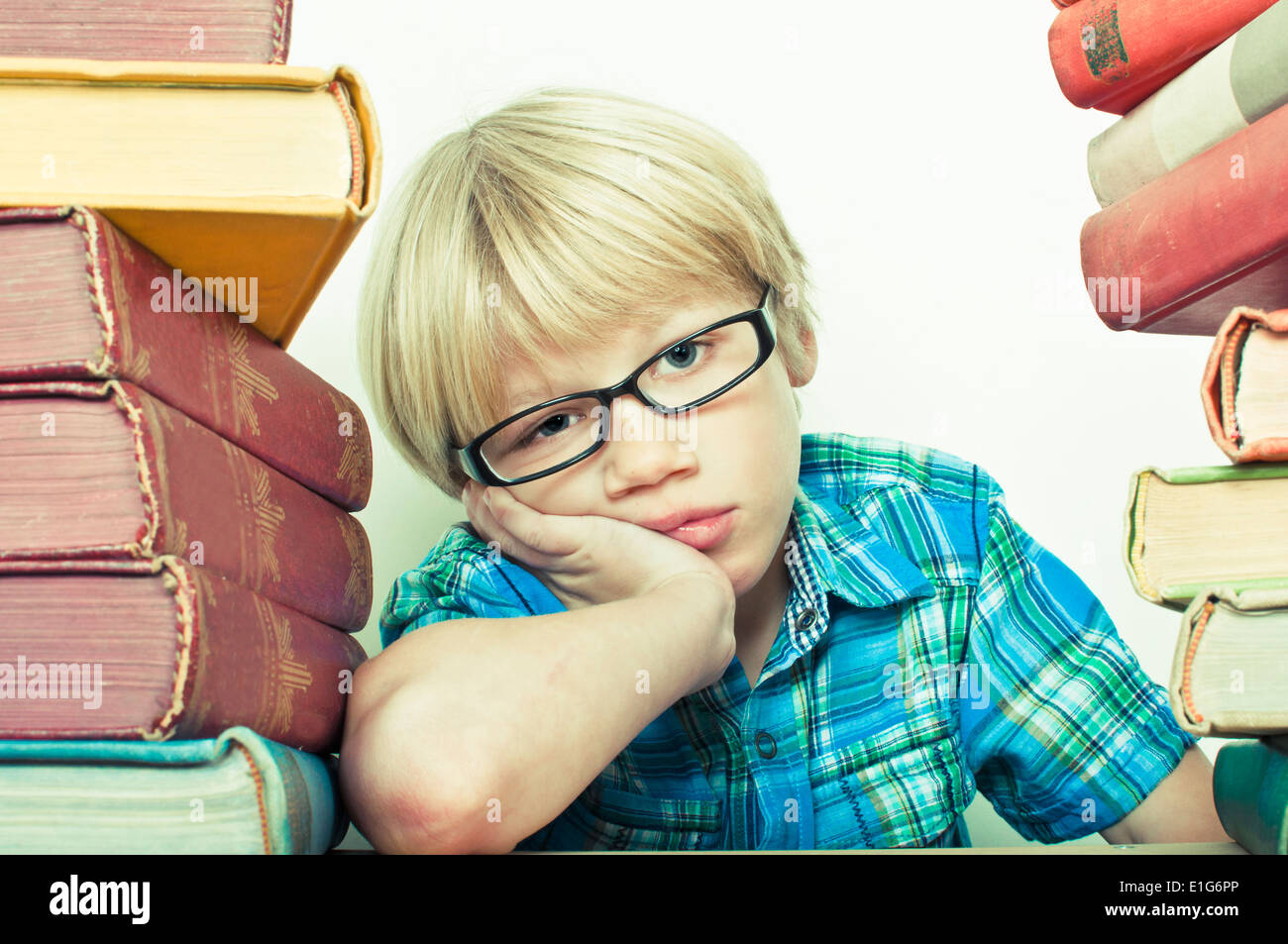 Ennuyer school boy Banque D'Images