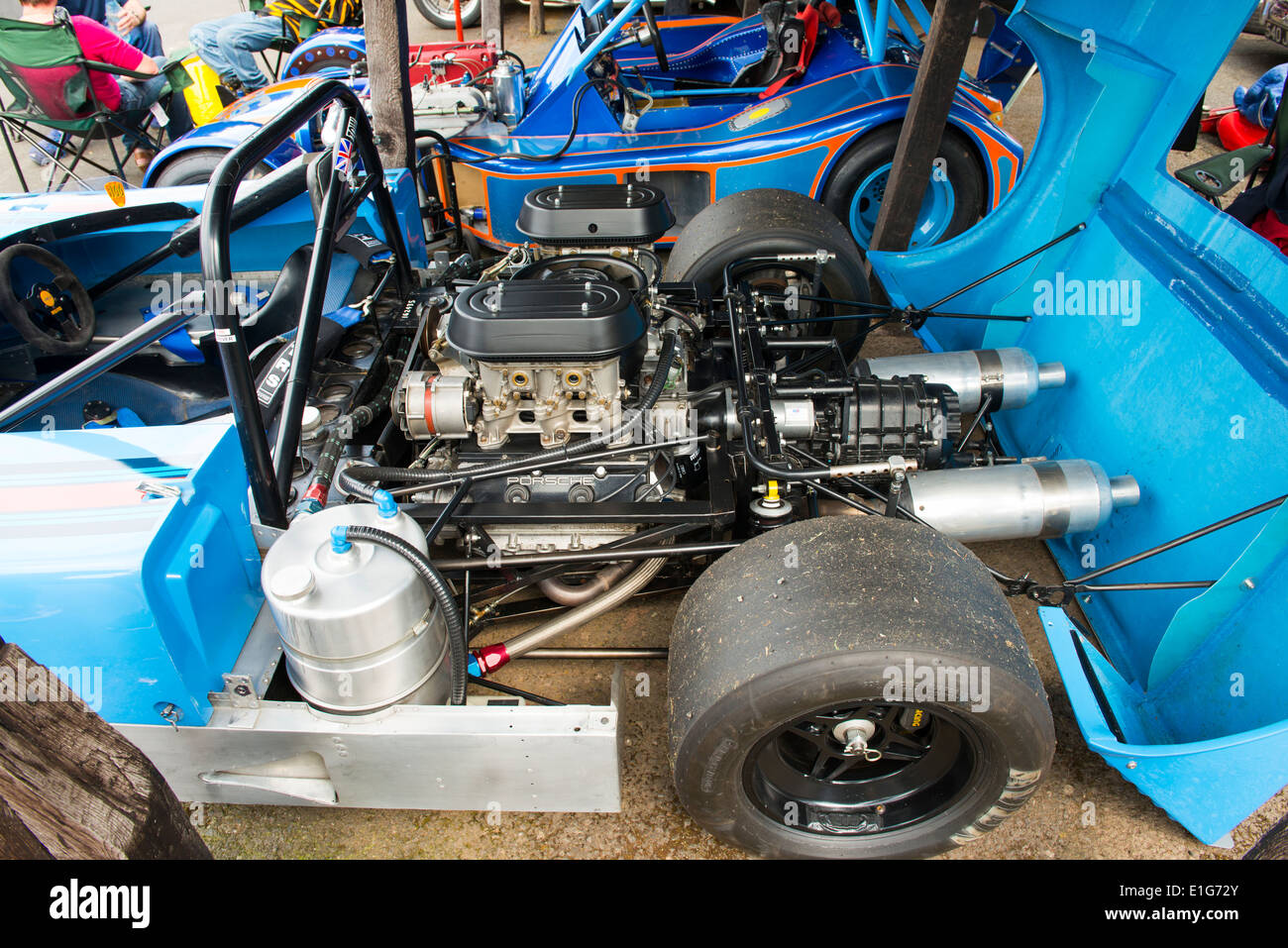 Voiture de sport dans la région de paddock Lola à Shelsley Walsh motor racing hill climb le Worcestershire England UK Banque D'Images