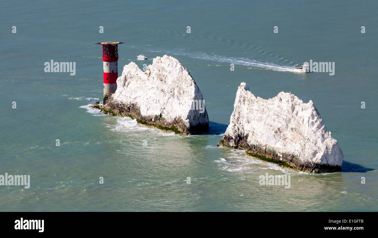Le phare d'aiguilles et rock formation sur l'île de Wight Angleterre Angleterre Europe Banque D'Images