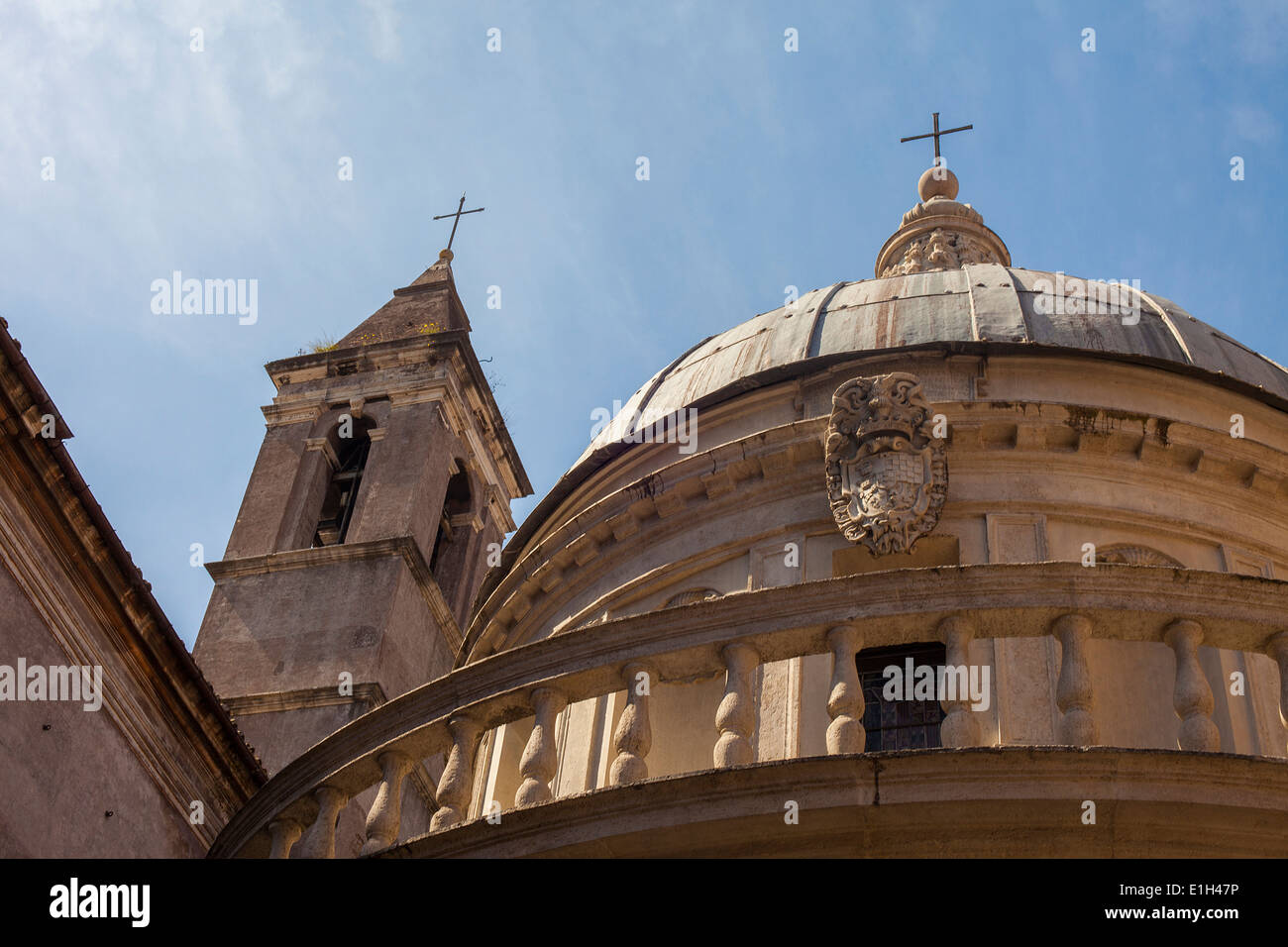 Dome et clocher, Rome, Italie Banque D'Images
