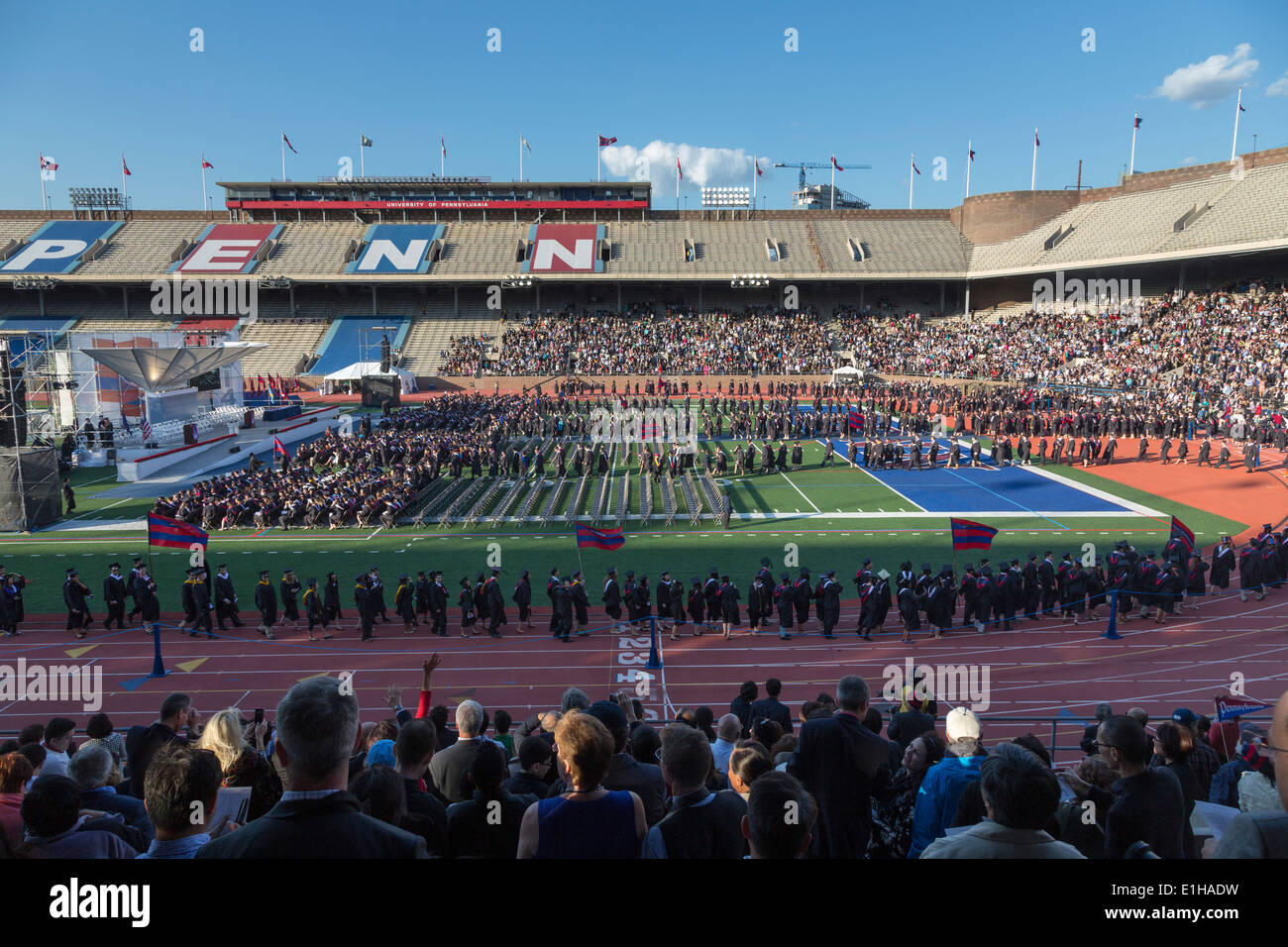 Cérémonie pour les étudiants en sciences humaines de l'Université de Pennsylvanie, Franklin Field Stadium, Philadelphie, USA Banque D'Images