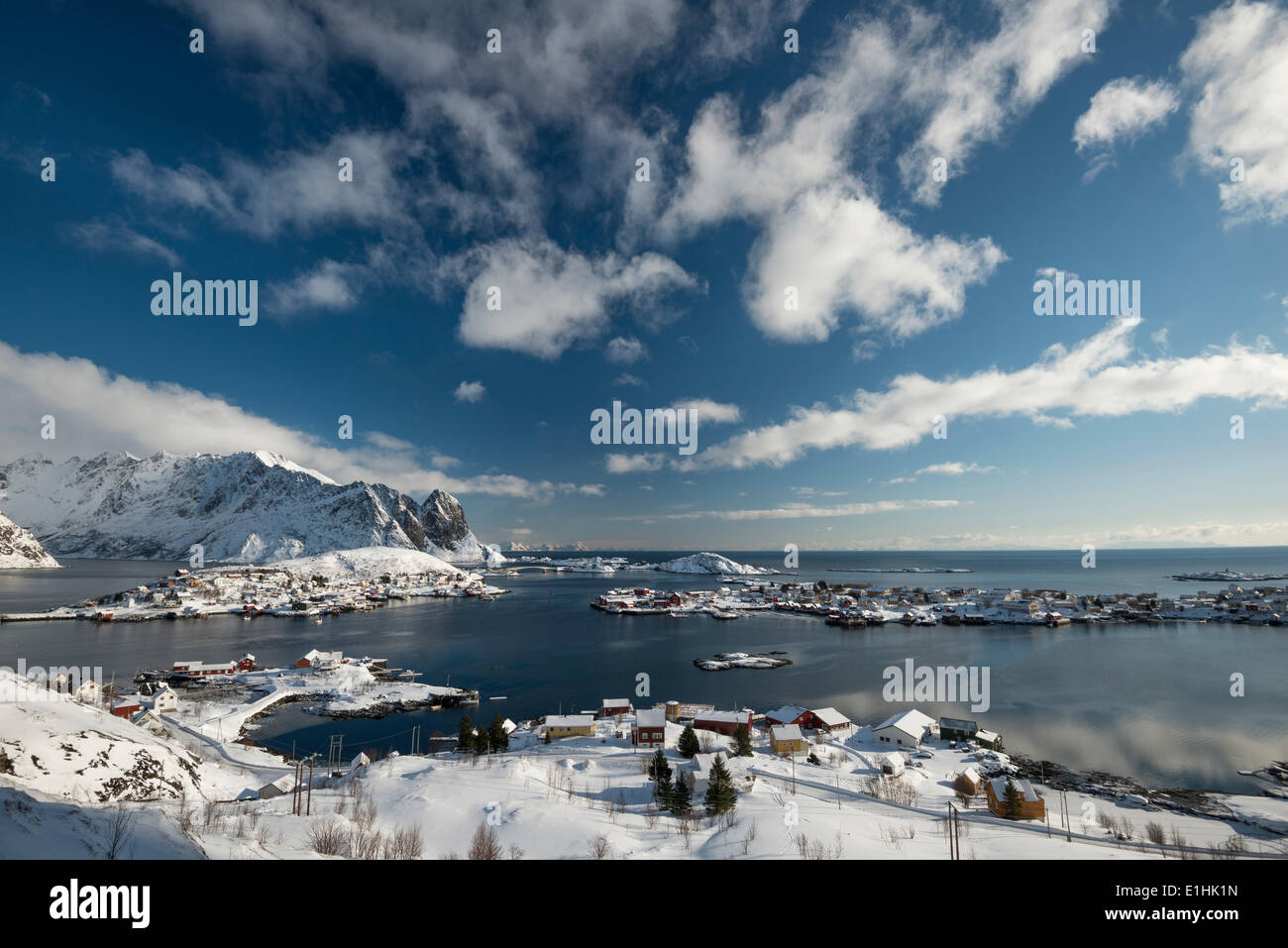 Le paysage urbain de reine, les îles Lofoten, Norvège Banque D'Images